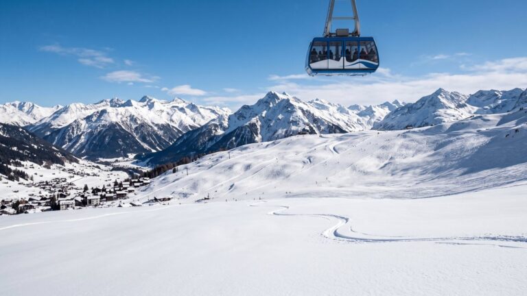 Stoki narciarskie i gondola w Davos, Szwajcaria